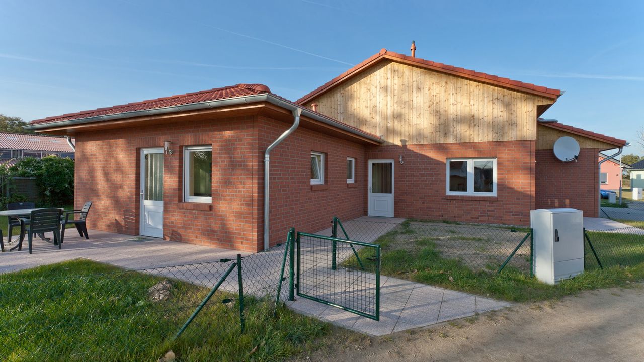 ExteriorSummer ExteriorSummer